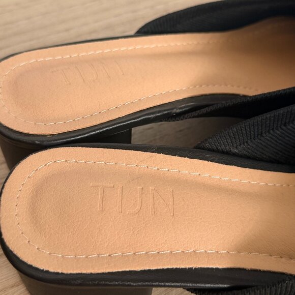 TIJN Black Knit Pointed Toe Mules – Size 8 - Picture 6 of 8